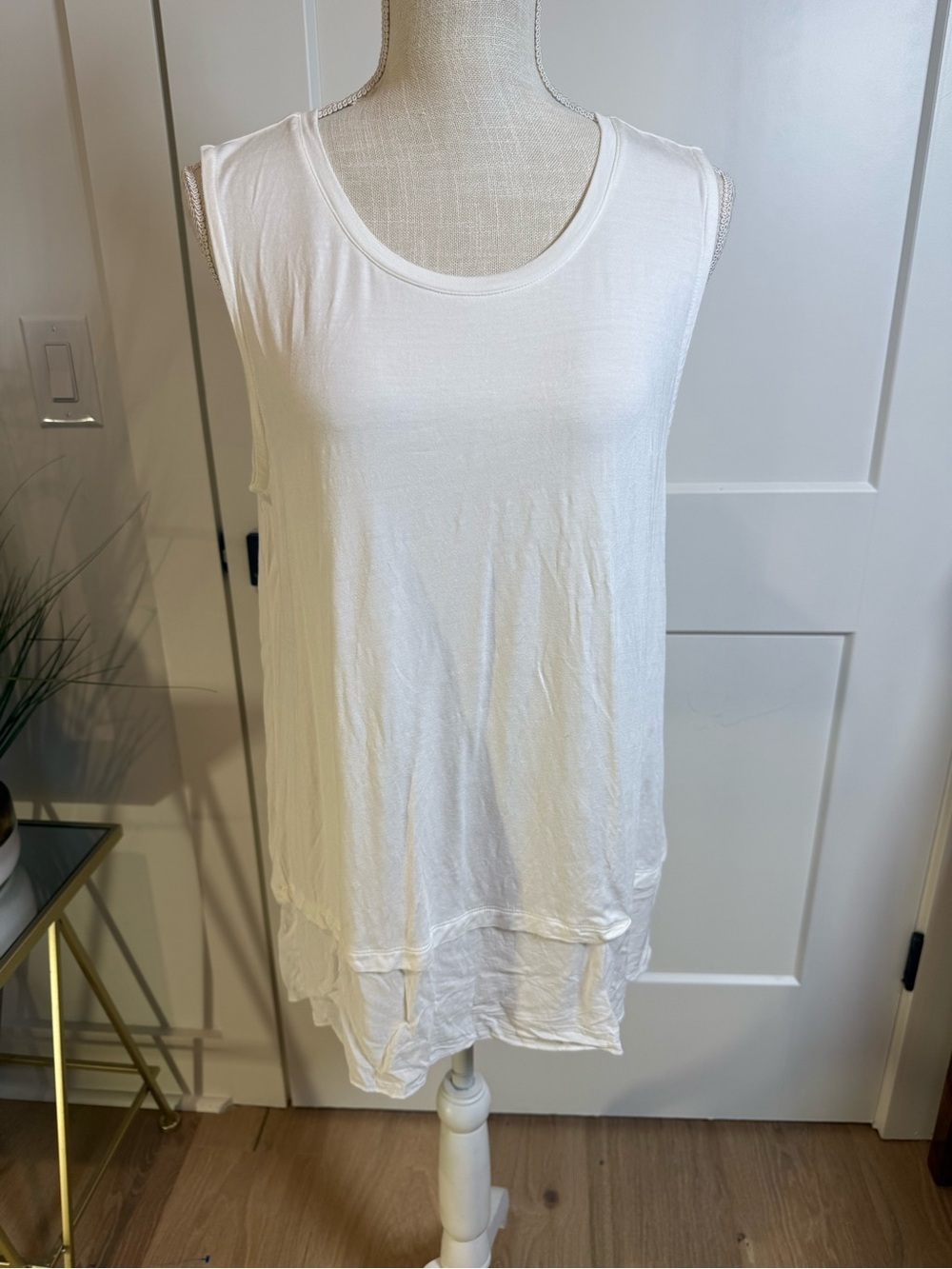 Soft Surroundings White Sleeveless Layered Tank Large